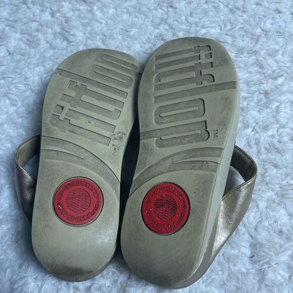 Fitflop Gold Flower Bloom wedge thong Sandals Size8 - Picture 8 of 11